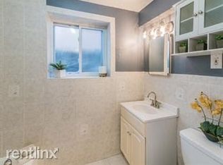 115 Langley Rd #2, Newton, MA 02459