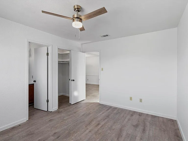 1312 Zephyr Ln — Photo 13