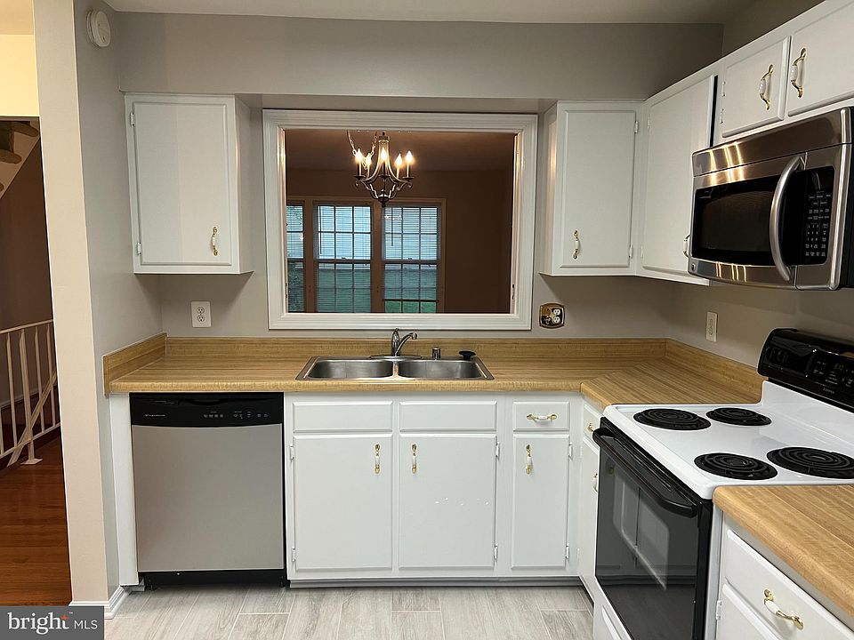 1st image of 8642 Dellway Ln