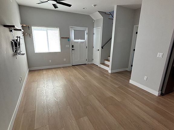 5th image of 16312 Van Ness Ave