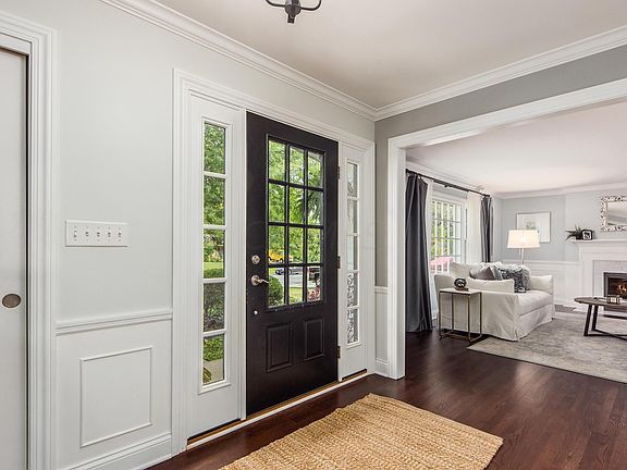 3rd image of 4147 Squires Ln