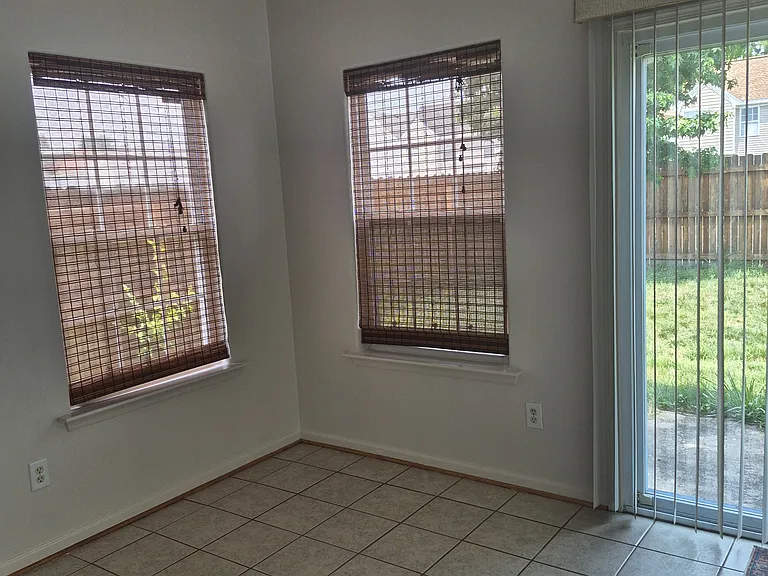 5532 Bulls Bay Dr — Photo 21