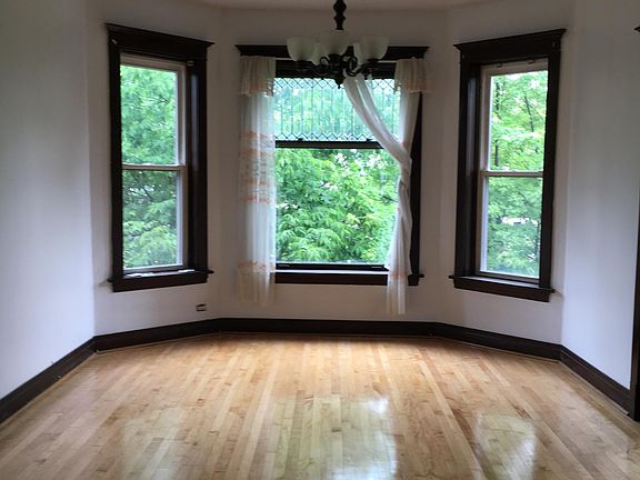2nd image of 3259 W North Ave #1R