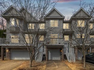 2320 Lower Afton Rd E Unit 423, Maplewood, MN 55119