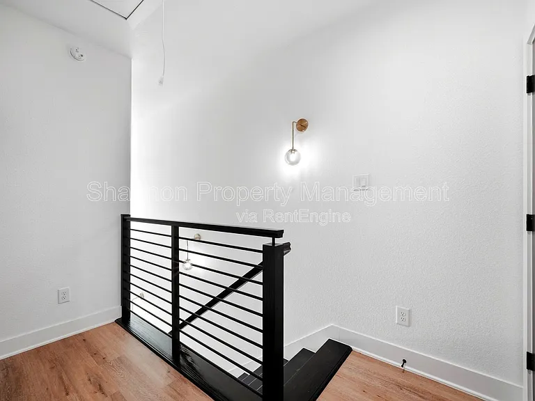2107 Esther Dr #A — Photo 16