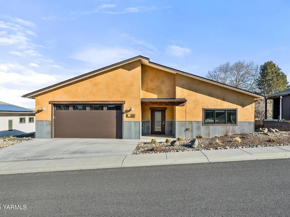 807 Selah Vista Way, Selah, WA 98942
