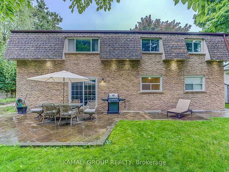 5 Caravan Dr — Photo 18