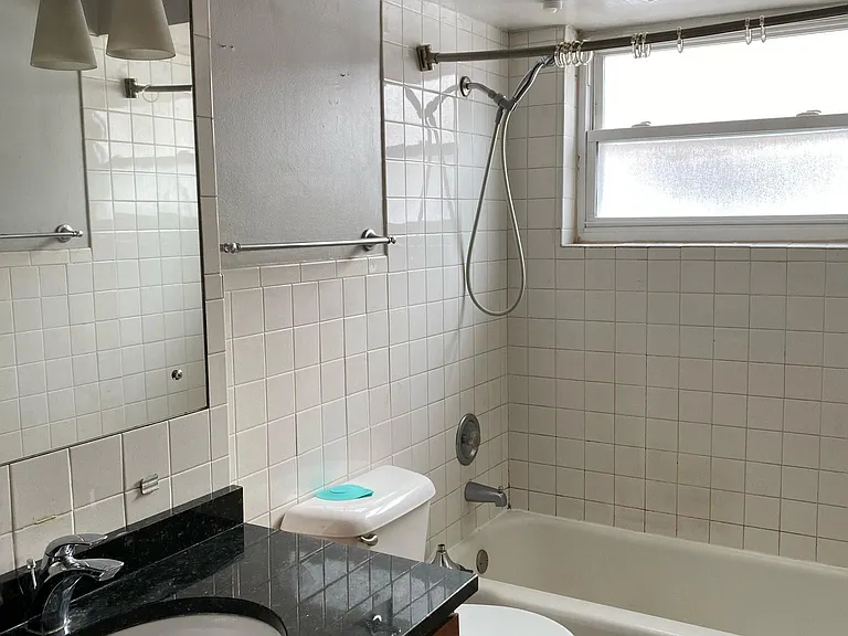 6810 N Northwest Hwy #GS — Photo 4