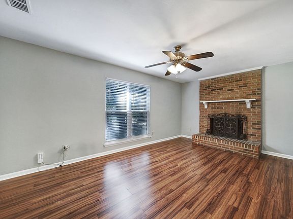 3rd image of 6232 Woodthrush Dr