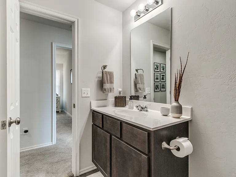 823 Highgarden Cir — Photo 10