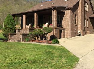258 Mitchell Hall Ln, Topmost, KY 41862