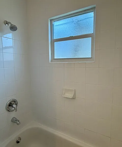 2975 SW 2nd St — Photo 7
