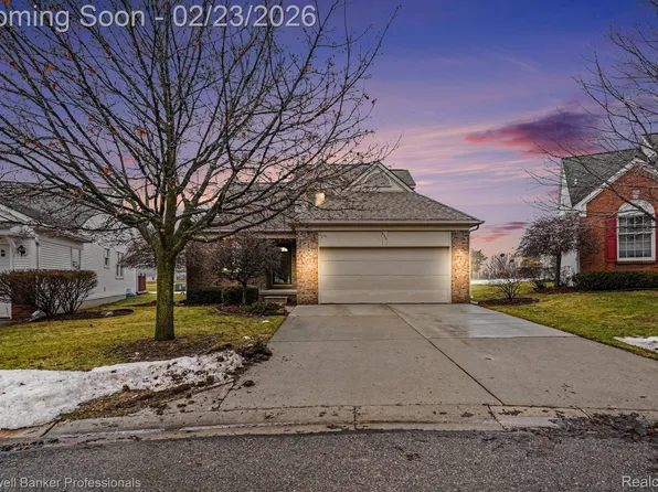 625 Rolling Hills Ln, Lapeer, MI 48446
