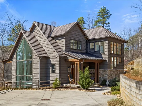 510 S Point Blvd, Sunset, SC 29685