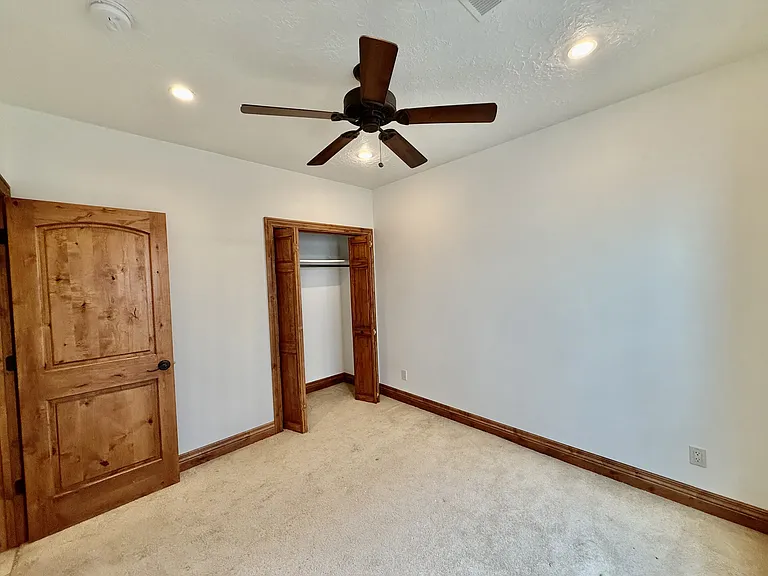 6819 S Greenfield Way — Photo 14
