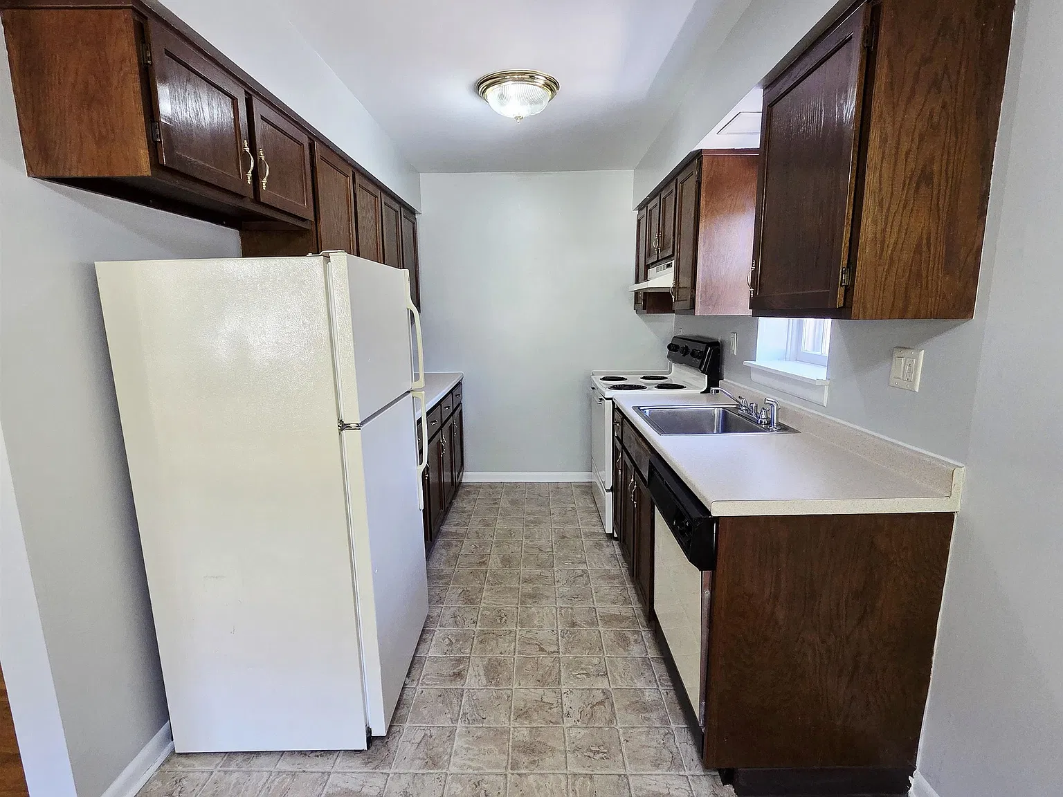 1 bed, 1.0 bath, 850 sqft, $1,950 — Photo 3