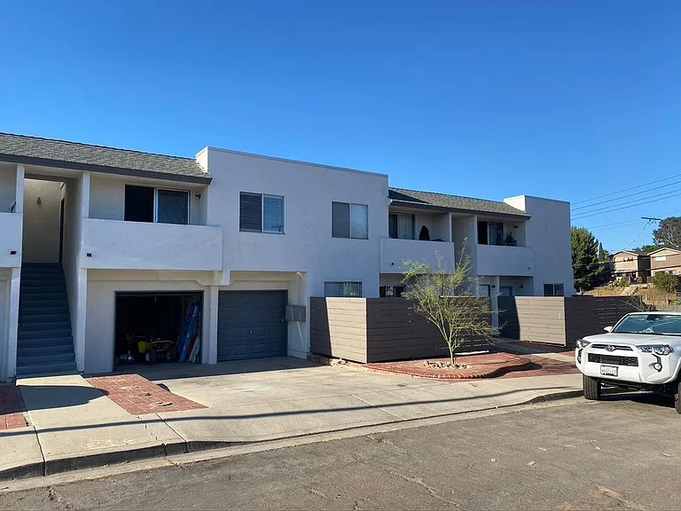 4444 Redwood St — Photo 13