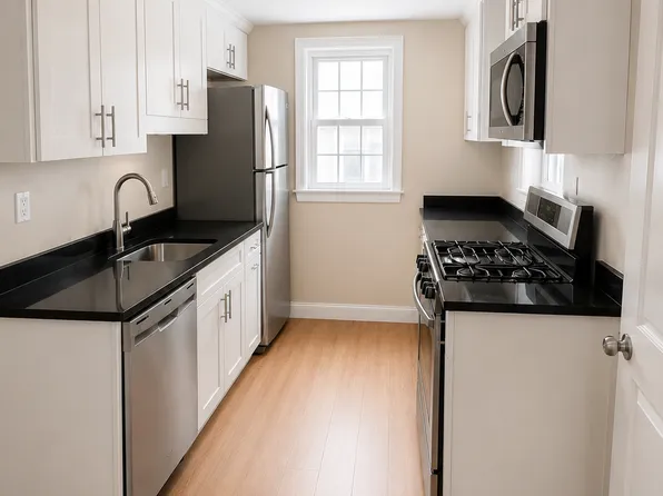 820 Berkeley Ave NW APT B, Atlanta, GA 30318