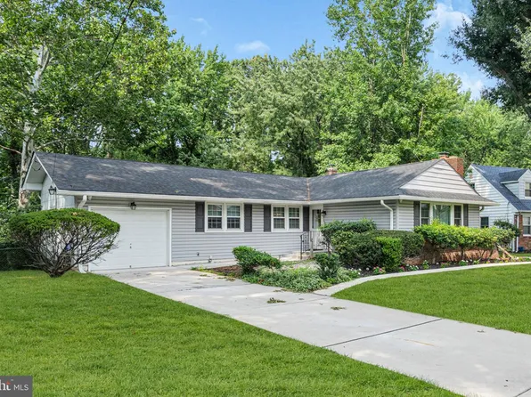 100 Mansfield Blvd S, Cherry Hill, NJ 08034