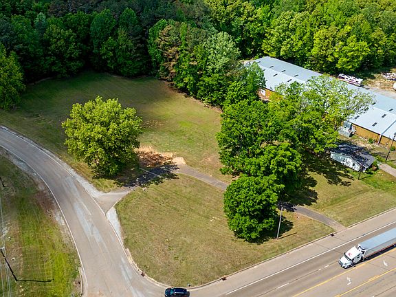 3rd image of 10 Seavers Rd