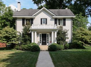 1220 Eldemere Rd, Lexington, KY 40502