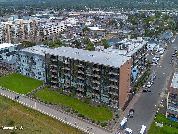 4th image of 475 S Promenade #112