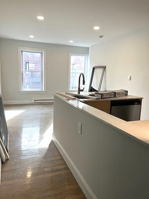 1 bed, $3,250 — Photo 2