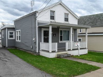 58 Burrstone Rd, New York Mills, NY, 13417