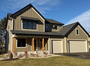 3611 Edgerton St, Saint Paul, MN 55127