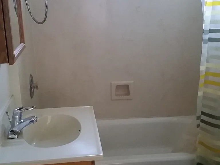 350 Grand St #2 — Photo 5