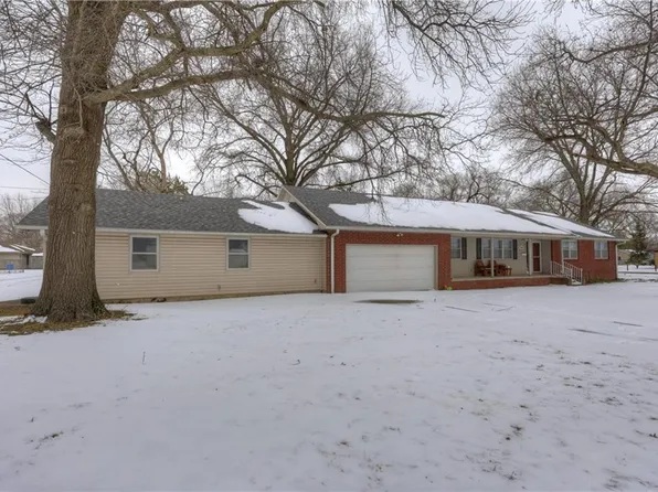 2002 N Michigan St, Pittsburg, KS 66762
