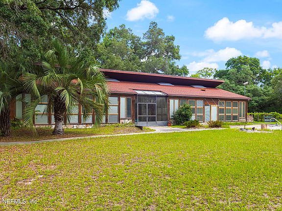 2nd image of 720 LAKE SUSAN Road