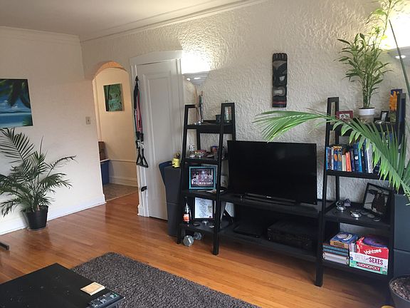 5th image of 2755 N Kostner Ave #2