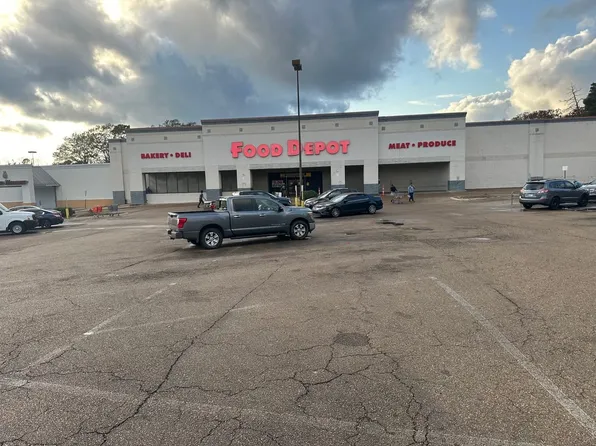 2861 Terry Rd, Jackson, MS 39212