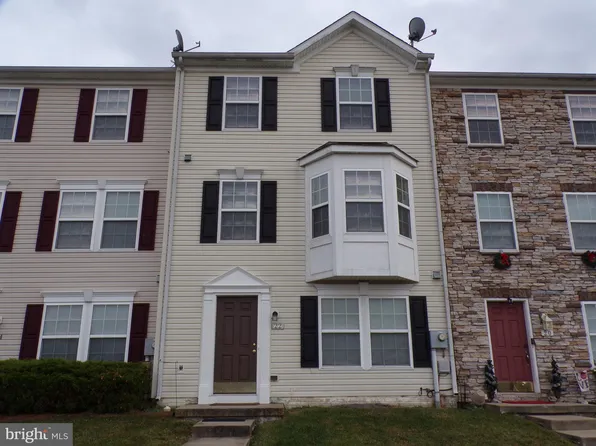 22 Zaharias Dr, Martinsburg, WV 25405