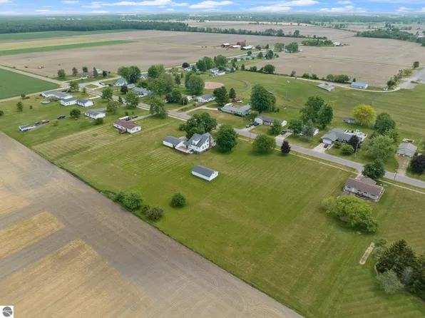 Section Line Rd, Ashley, MI 48806