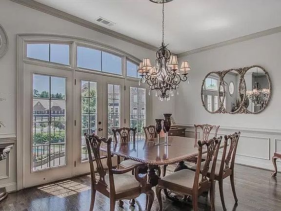 2nd image of 107 Ryan Way SE