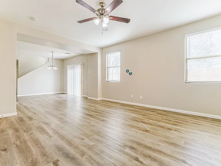 3809 E Santa Fe Ln — Photo 6