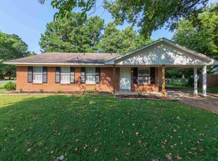 3 Sweetbriar Cir, Jackson, TN 38301