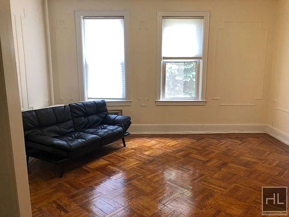 5th image of 2342 33rd Ave #1
