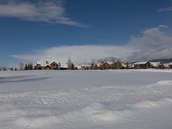 4th image of 70 Moulton Ln