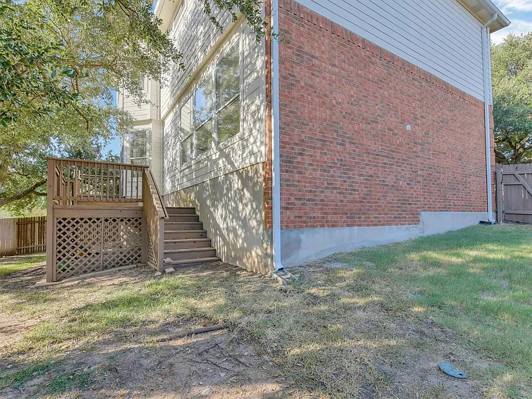 2132 Faldo Ln — Photo 30