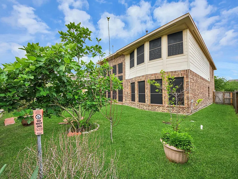 2895 Ragusa Ln — Photo 49