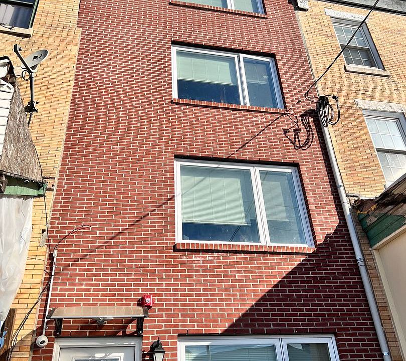 1st image of 4313 Sansom St Floor 2