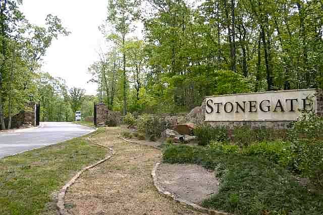 2nd image of 4035 Stonegate Blvd