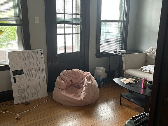 5th image of 70 Frederick Ave #2
