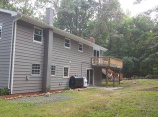 11 Ridge Rd E, Highland Lakes, NJ 07422