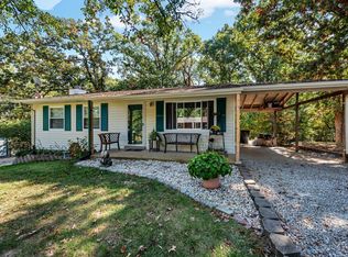 5732 Glen Dr, High Ridge, MO 63049