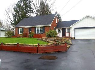 219 Easton Rd, Hermitage, PA 16148