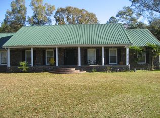 1608 Santee River Rd, Saint Stephen, SC 29479
